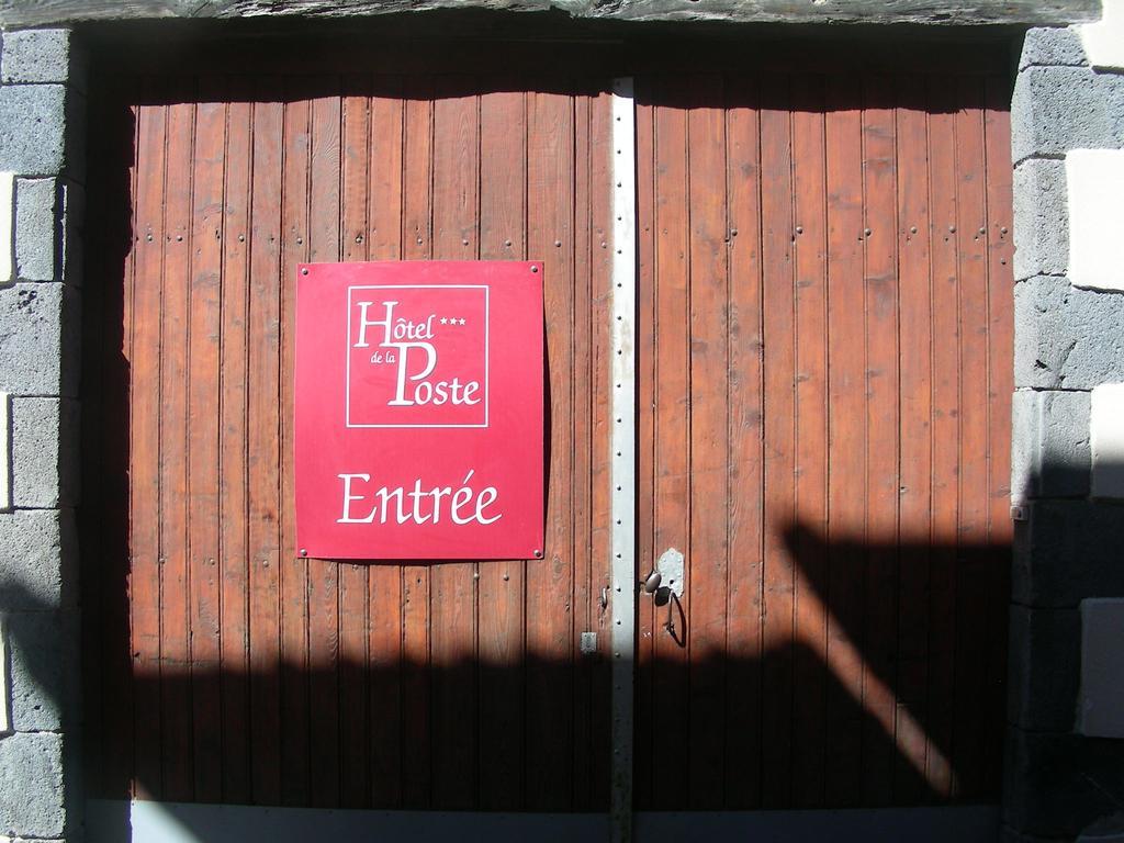 Logis Hotel Restaurant De La Poste Pontgibaud Eksteriør billede